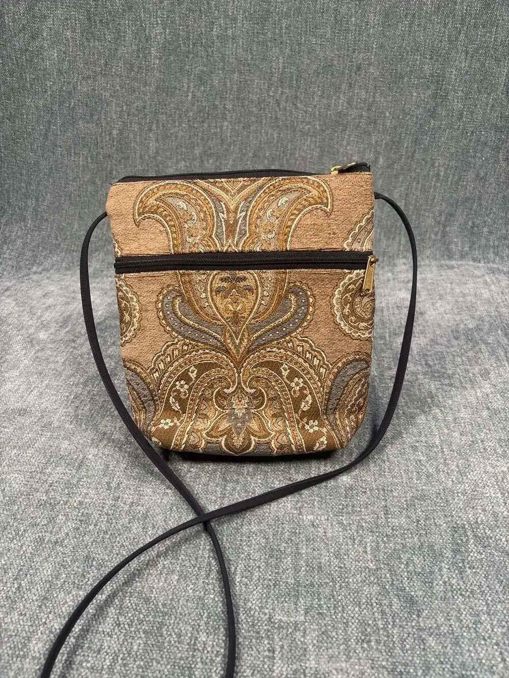 Danny K. Beverly Hills USA Paisley Tapestry Crossbody Shoulder Bag adj strap
